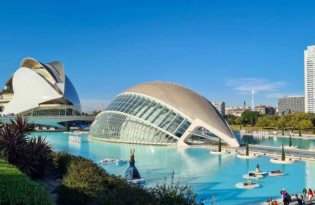 Planning to hire employees in Spain? Hereโs a quick guide - spain Planning to hire employees in Spain? Hereโs a quick guide